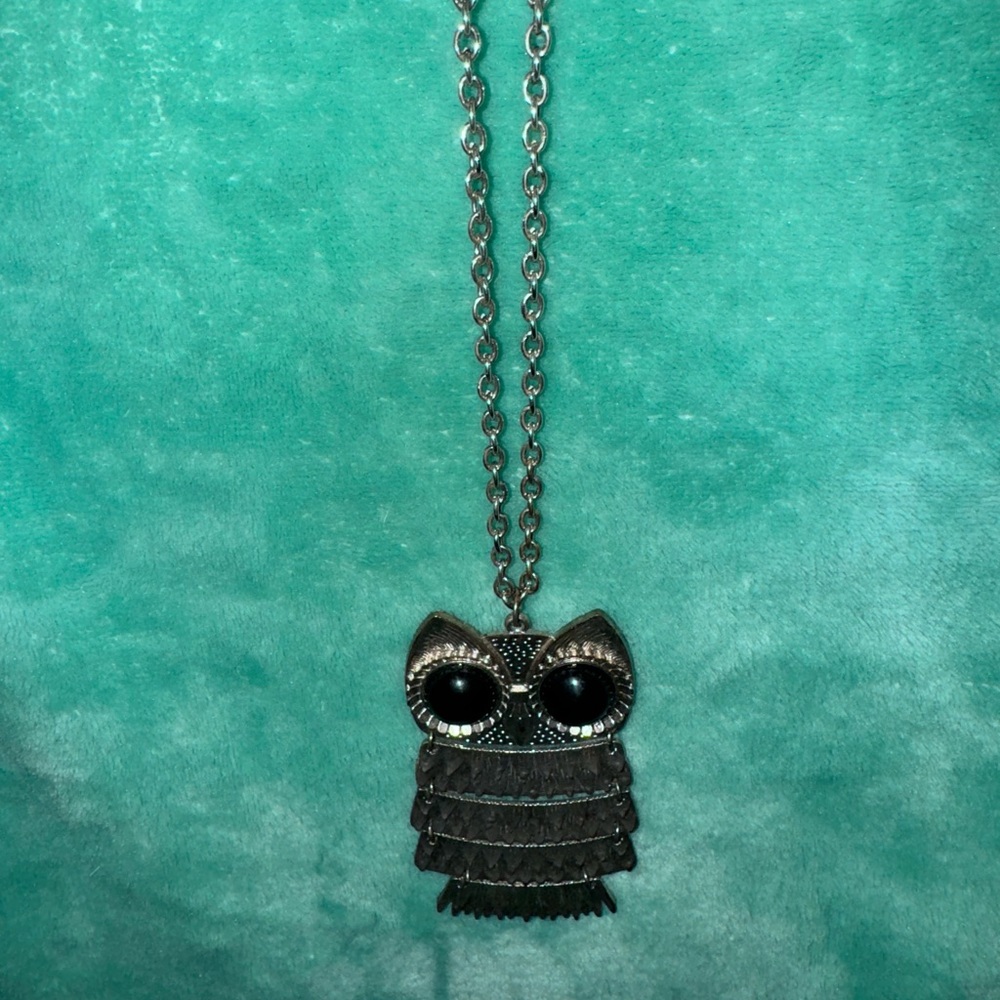 Adorable Owl Necklace.